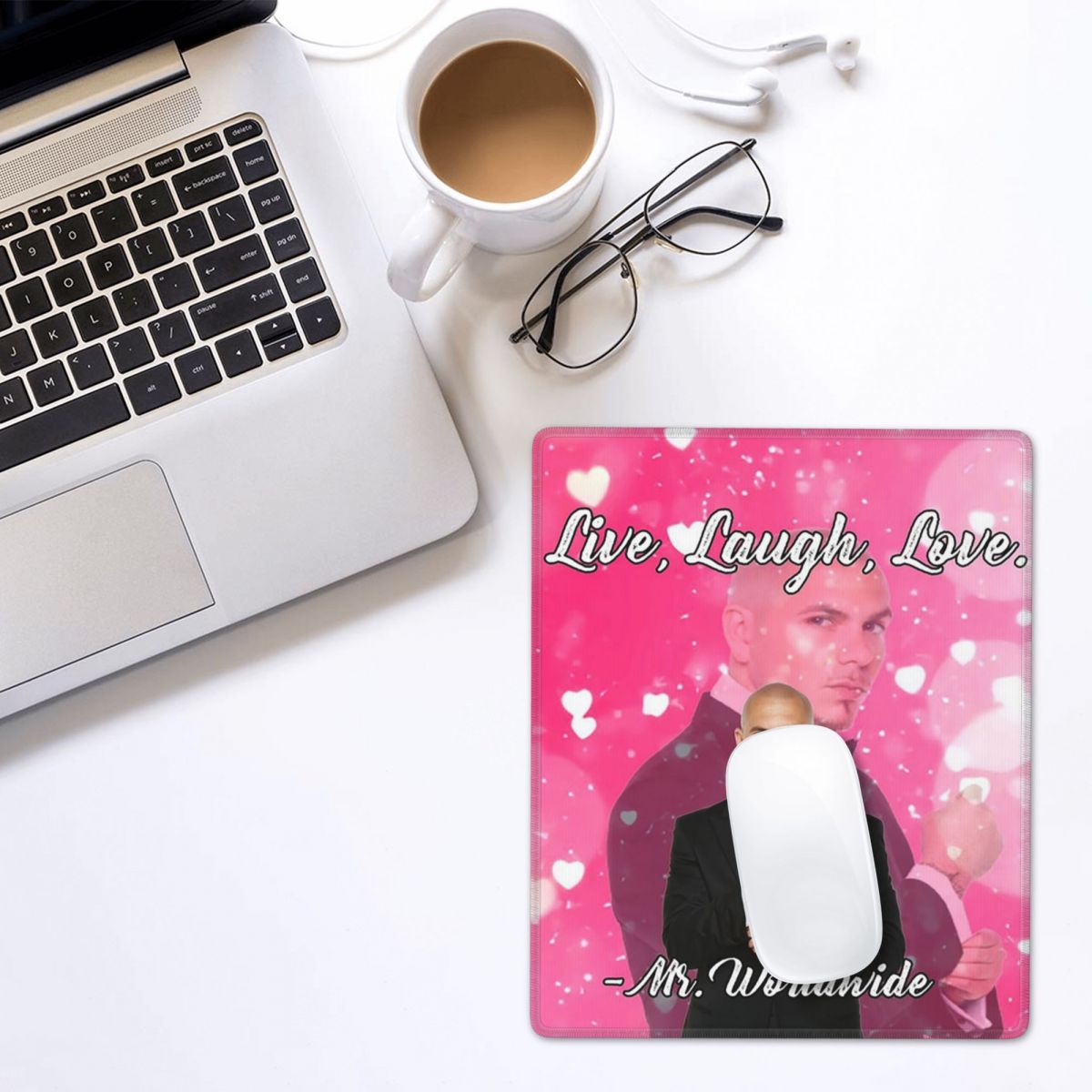 Mr. Worldwide Says To Live Lau - Laptop Accessories Pink recensione e prezzo